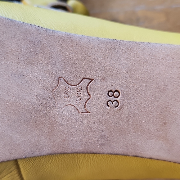 PETER JENSEN  YELLLOW  RUFFLE LEATHER SHOES - Picture 9 of 12